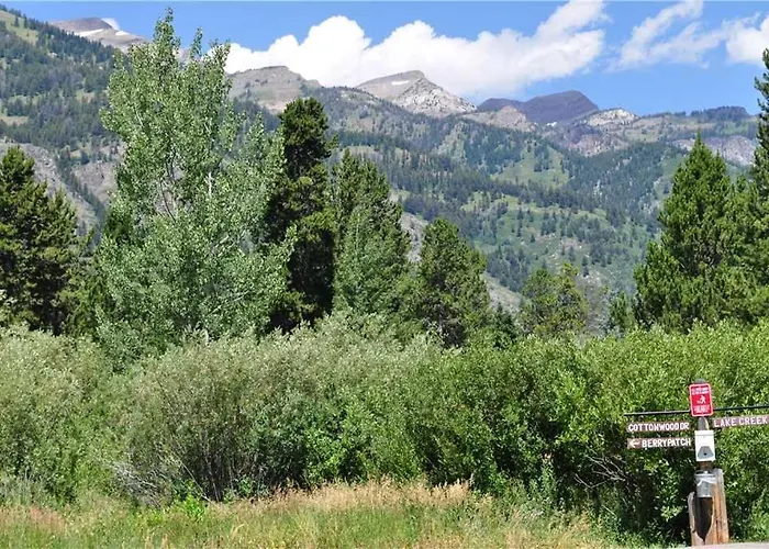 Apartment Rmr: Chokeberry 3813 In The Aspens Wilson